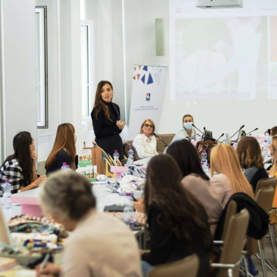 Osnovan Klub za mame preduzetnice! Jovana Šipčić: “Podršku smo dobili od princeze Karađorđević i brojnih poznatih mama”